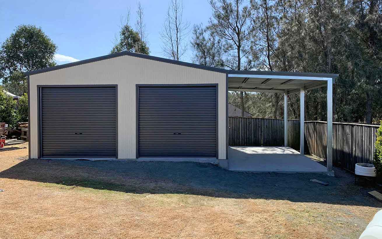 Double-garage-with-lean-to-001